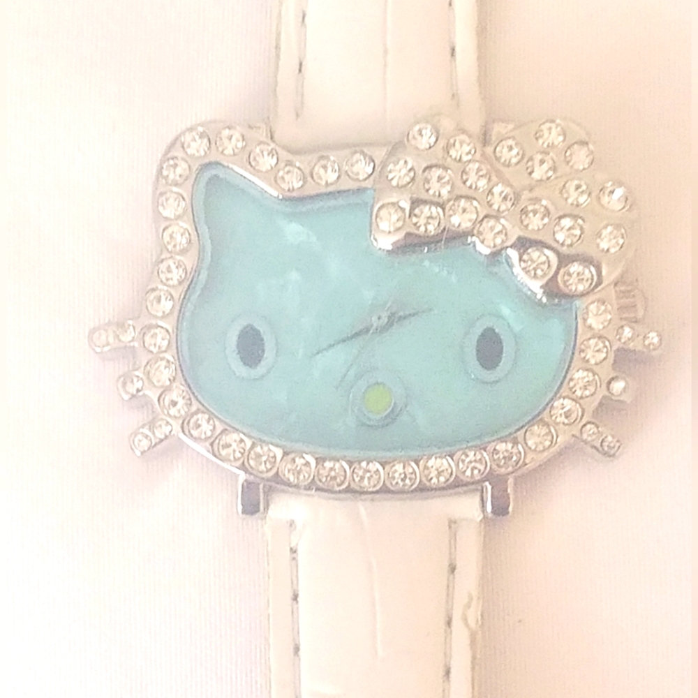 Vintage HELLO KITTY Watch With Rhinestone Face